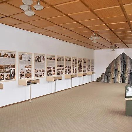 Tourist Center Momina Krepost Hotel