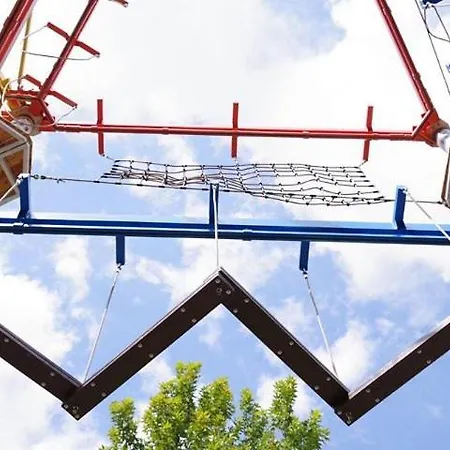 Tourist Center Momina Krepost Hotel 2*